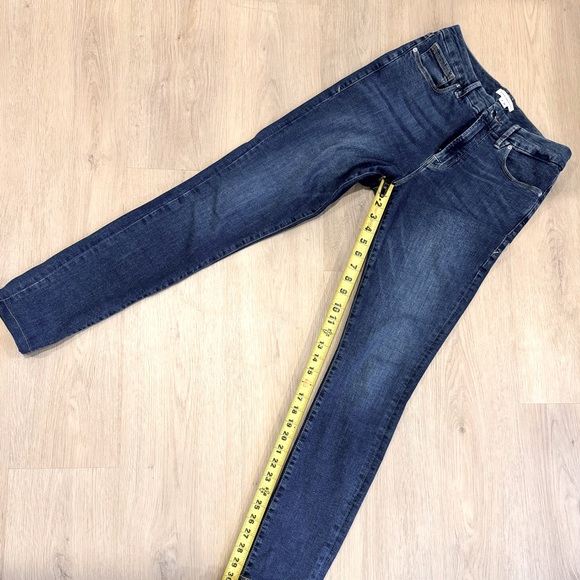 Good American GOOD LEGS SKINNY JEANS - Picture 5 of 11